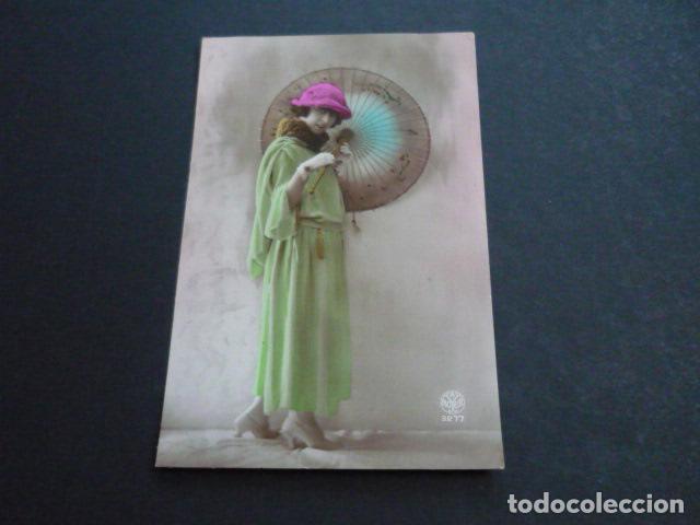 Postales: MUJER ELEGANTE POSTAL - Foto 1