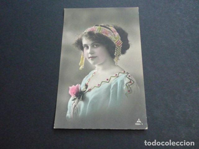 Postales: MUJER ELEGANTE POSTAL - Foto 1