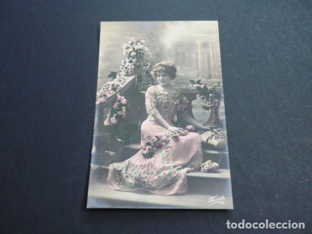Postales: MUJER ELEGANTE POSTAL - Foto 1