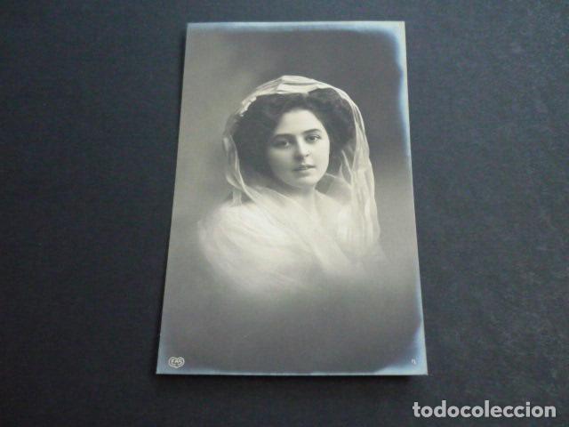 Postales: MUJER ELEGANTE POSTAL - Foto 1