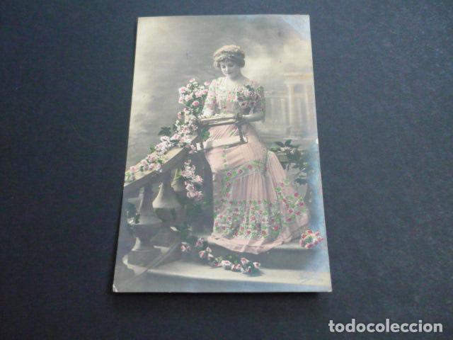 Postales: MUJER ELEGANTE POSTAL - Foto 1