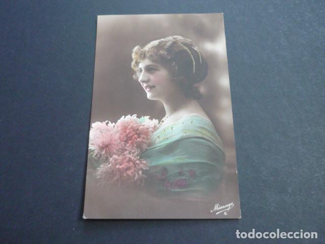 Postales: MUJER ELEGANTE POSTAL - Foto 1