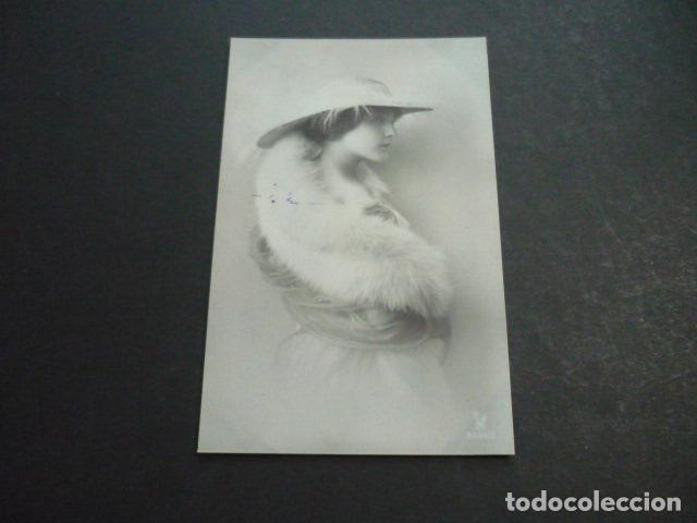 Postales: MUJER ELEGANTE POSTAL - Foto 1