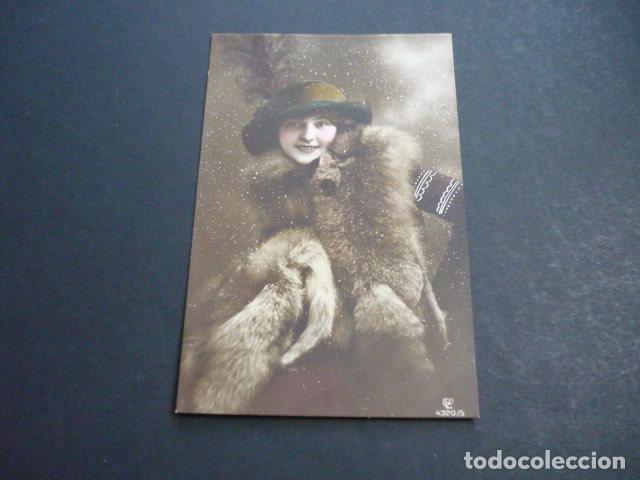Postales: MUJER ELEGANTE POSTAL - Foto 1