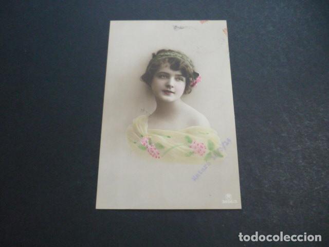 Postales: MUJER ELEGANTE POSTAL - Foto 1