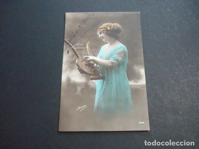 Postales: MUJER ELEGANTE POSTAL - Foto 1