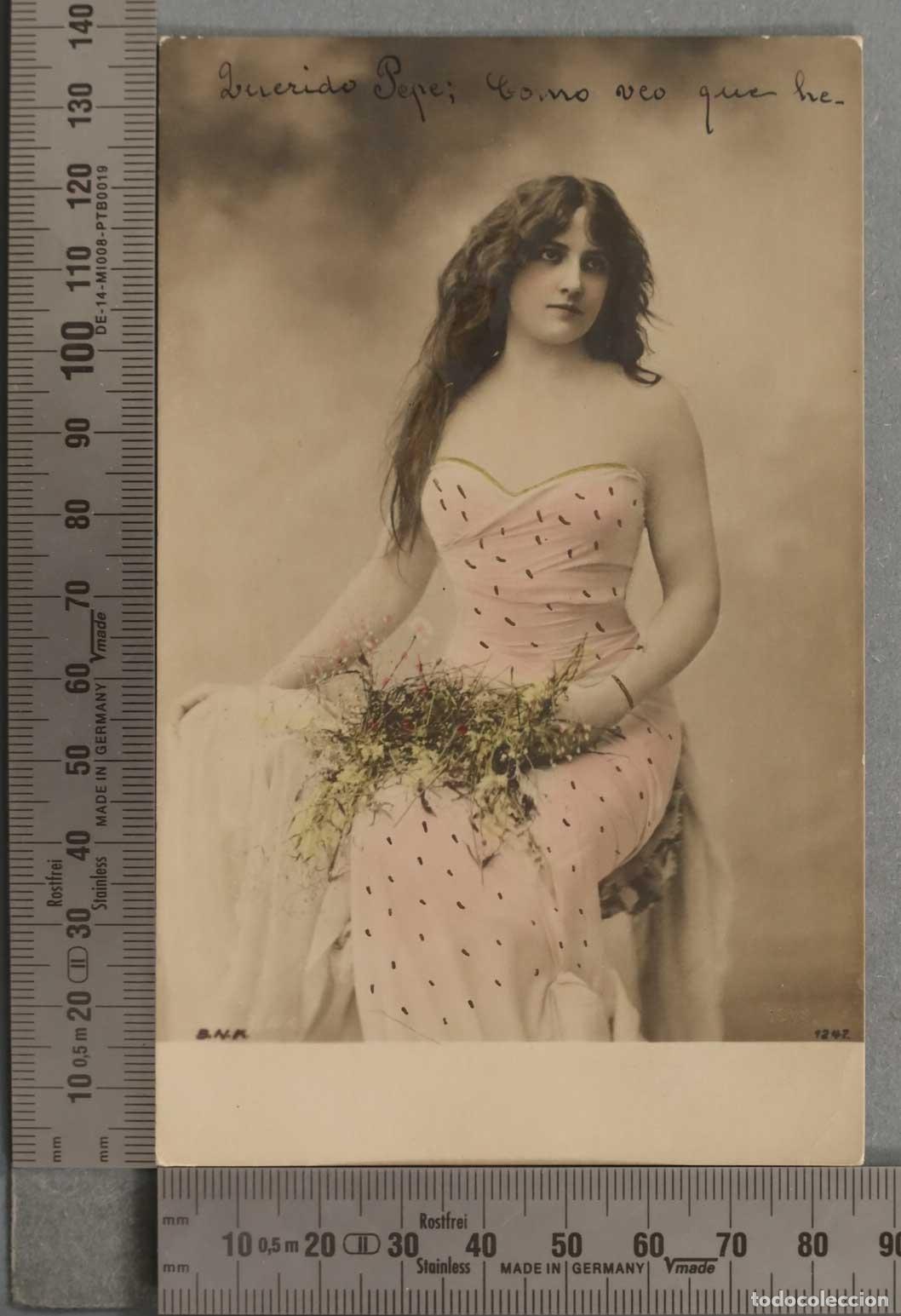 Postales: POSTAL. MUJER ILUMINADA - Foto 1
