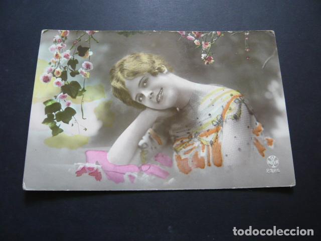 Postales: MUJER ELEGANTE POSTAL - Foto 1