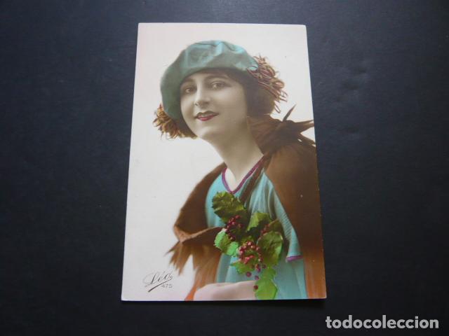 Postales: MUJER ELEGANTE POSTAL - Foto 1