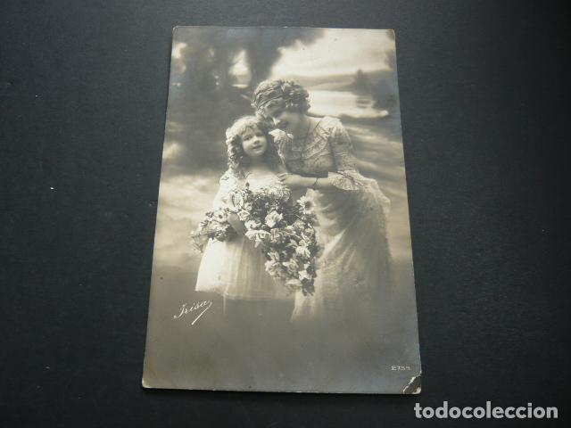 Postales: MUJER CON NI&Ntilde;A POSTAL - Foto 1