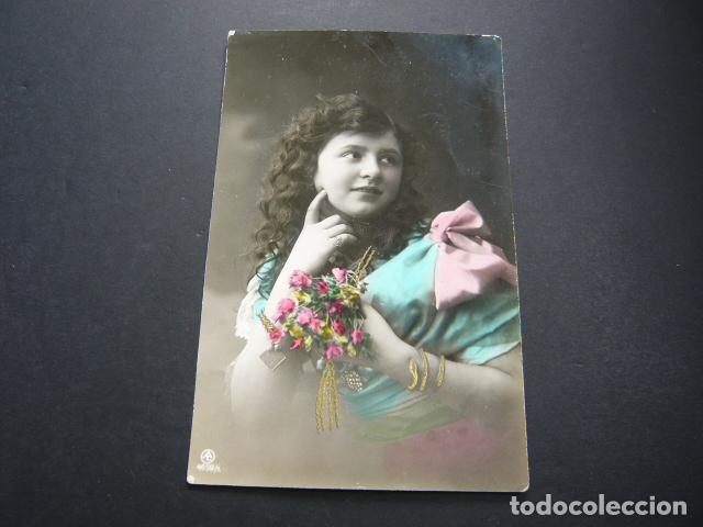 Postales: MUJER ELEGANTE POSTAL - Foto 1