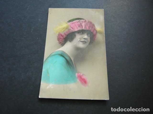 Postales: MUJER ELEGANTE POSTAL - Foto 1
