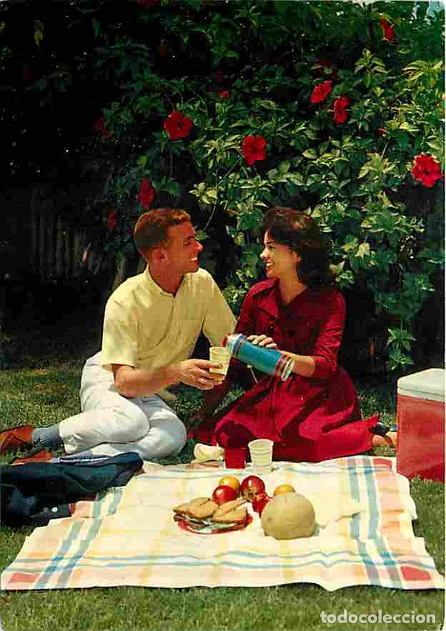 Postales: Couples - CPM - Voir Scans Recto-Verso - Foto 1