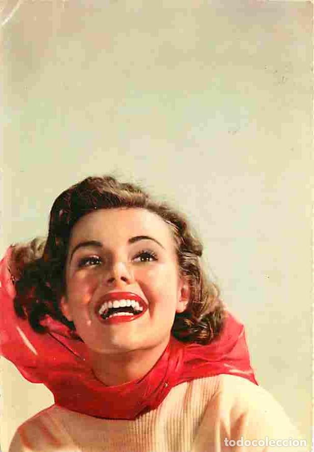 Postales: Femmes - CPM - Voir Scans Recto-Verso - Foto 1