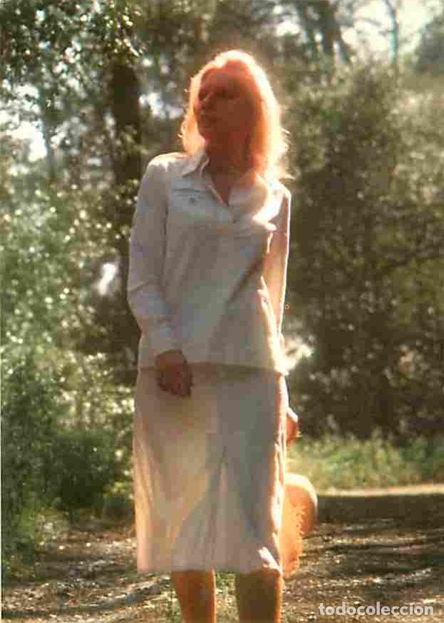 Postales: Femmes - CPM - Voir Scans Recto-Verso - Foto 1