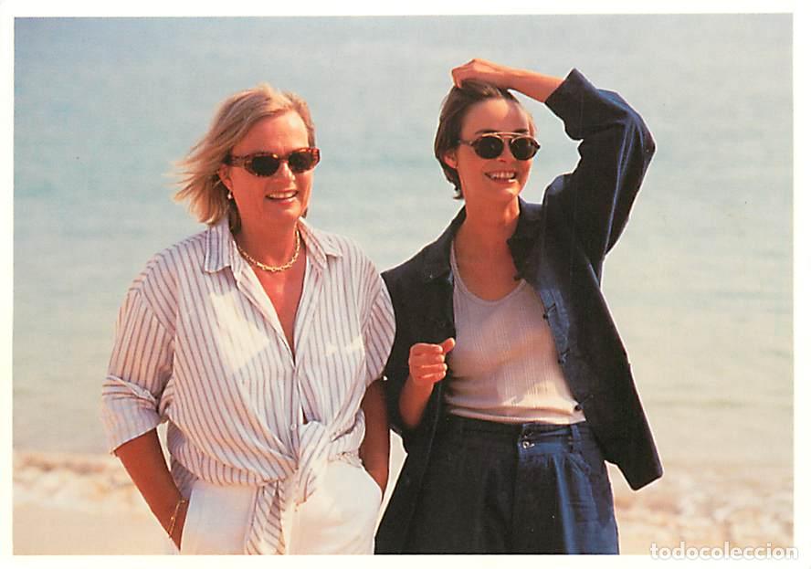 Postales: Femmes - CPM - Voir Scans Recto-Verso - Foto 1