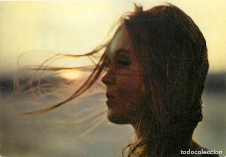 Postales: Femmes - CPM - Voir Scans Recto-Verso - Foto 1