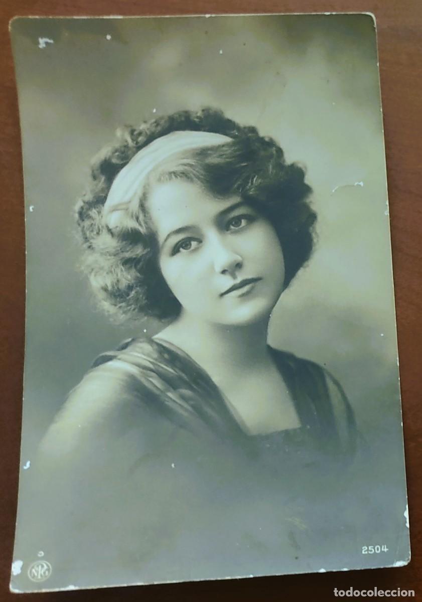 Postales: POSTAL DE UNA JOVEN - NPG 2504 - Foto 1