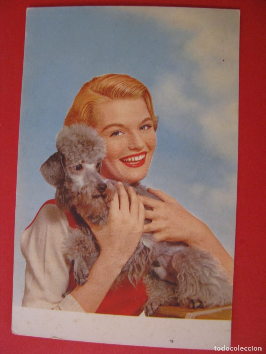 Postais: POSTAL DE ED. TALLEDA 2026. MUJER CON PERRO.
