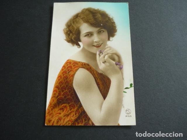 Postales: MUJER ELEGANTE POSTAL - Foto 1
