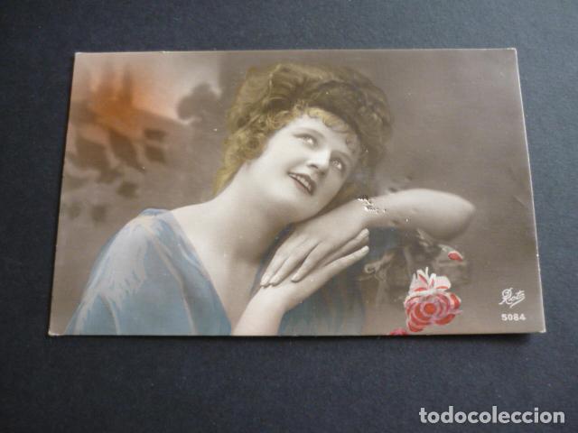 Postales: MUJER ELEGANTE POSTAL - Foto 1
