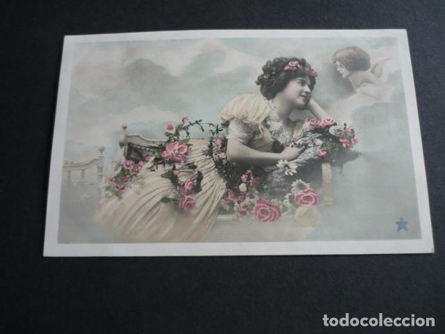 Postales: MUJER ELEGANTE POSTAL - Foto 1