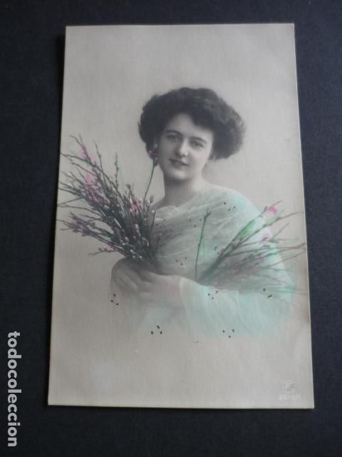 Postales: MUJER ELEGANTE POSTAL - Foto 1