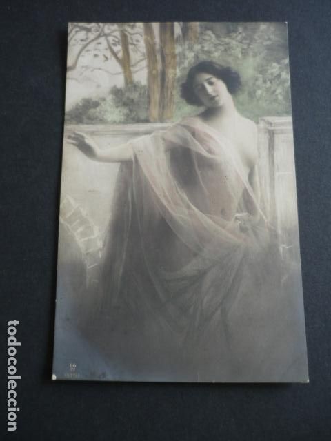 Postales: MUJER ELEGANTE POSTAL - Foto 1