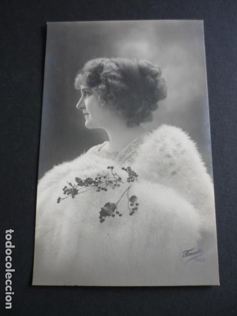 Postales: MUJER ELEGANTE POSTAL - Foto 1