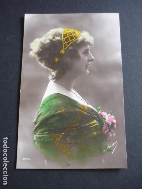 Postales: MUJER ELEGANTE POSTAL - Foto 1