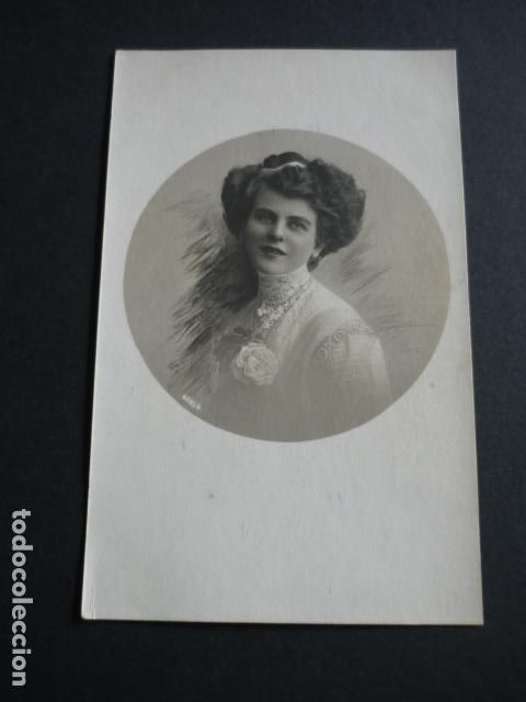 Postales: MUJER ELEGANTE POSTAL - Foto 1