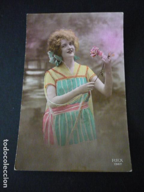 Postales: MUJER ELEGANTE POSTAL - Foto 1