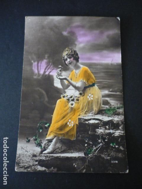Postales: MUJER ELEGANTE POSTAL - Foto 1