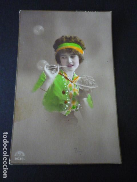 Postales: MUJER ELEGANTE POSTAL - Foto 1