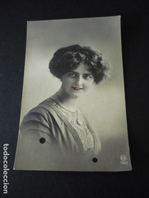Postales: MUJER ELEGANTE POSTAL - Foto 1