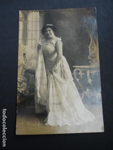 Postcards: SE&Ntilde;ORITA PAL&Aacute; ARTISTA CANTANTE CUPLETISTA POSTAL