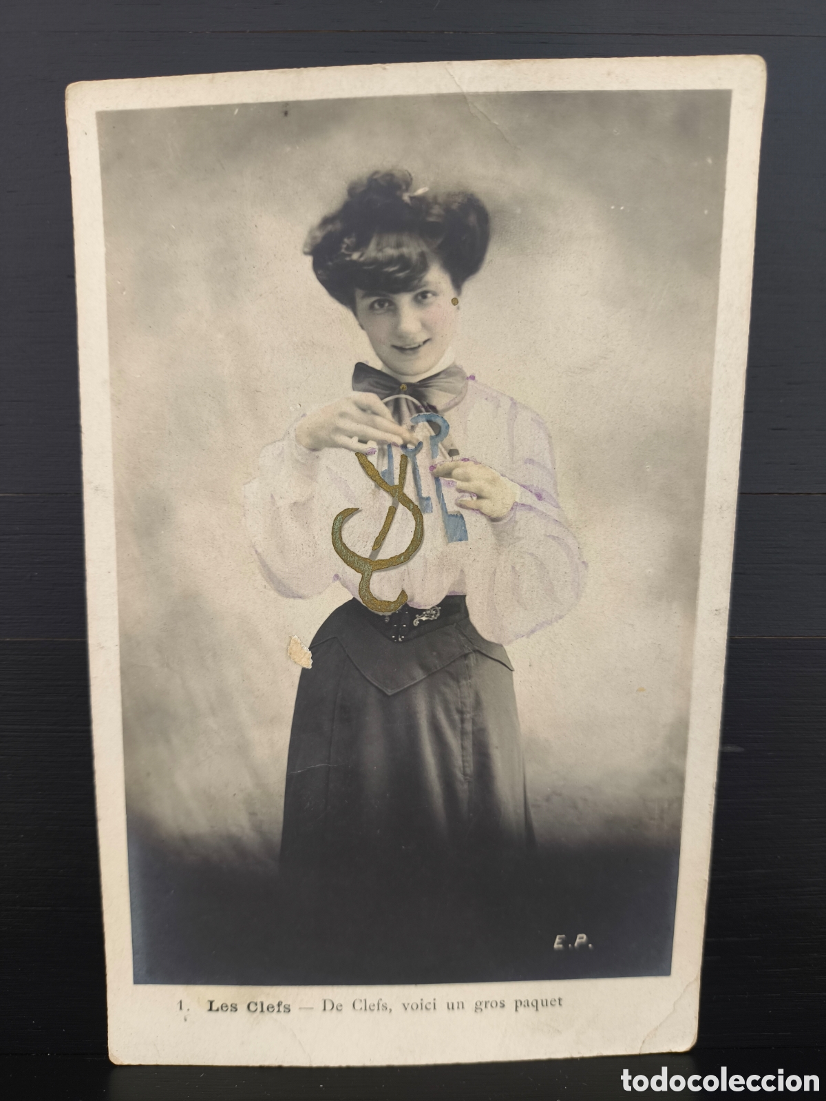Postales: Antigua postal fotogr&aacute;fica coloreada mujer joven Les Clefs Belle &Eacute;poque rom&aacute;ntica fantas&iacute;a art&iacute;stica
