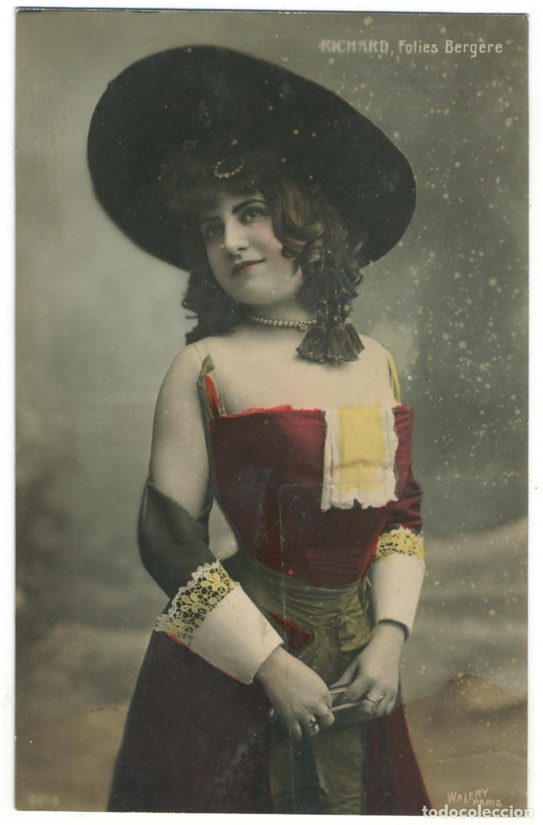 Postales: Actriz belle epoque RICHARD_Imp. R&eacute;unies (Nancy). 2413. Folies Berg&egrave;re
