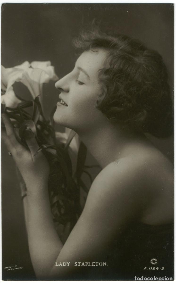 Postales: Serie 2 Postales Actriz STAPLETON, Lady_Rotary. A 1124-3 y 1124-5. Photo Malcolm Arbuthnot