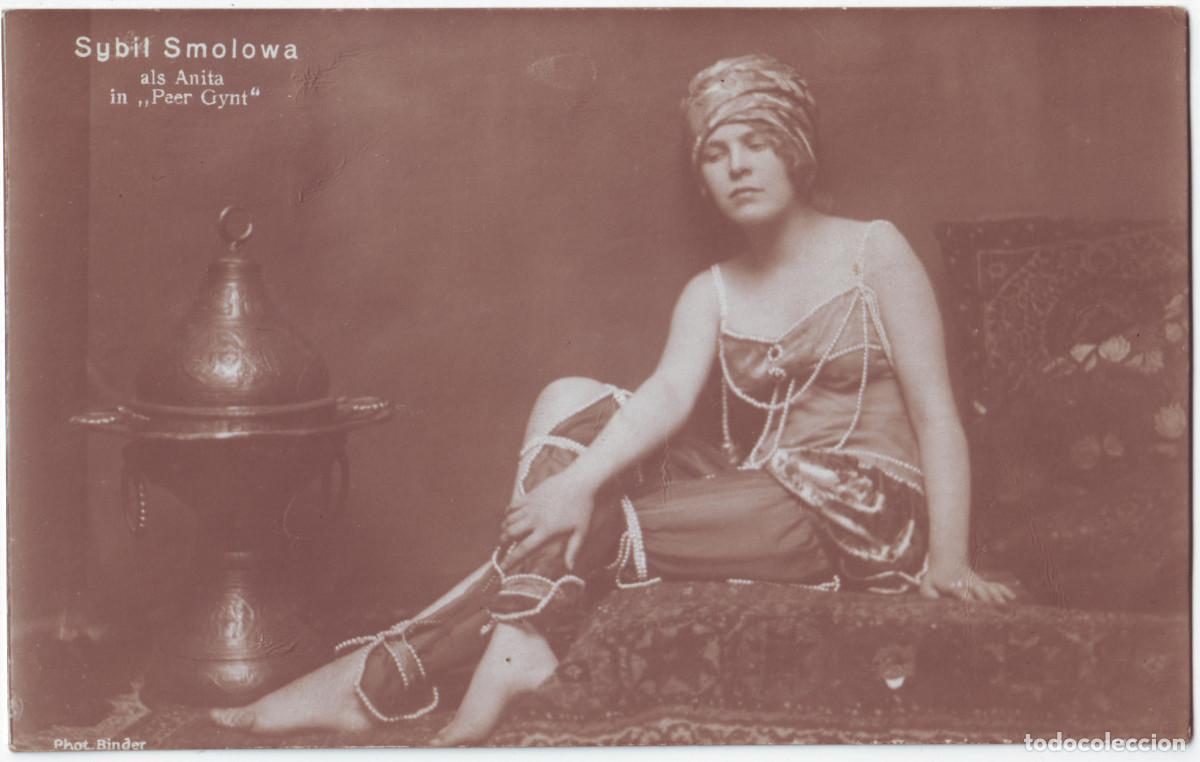 Postales: Actriz SMOLOWA, Sybill_Ilegible (Leiser; 9500). As Anita in Peer Gynt. Photo Binder