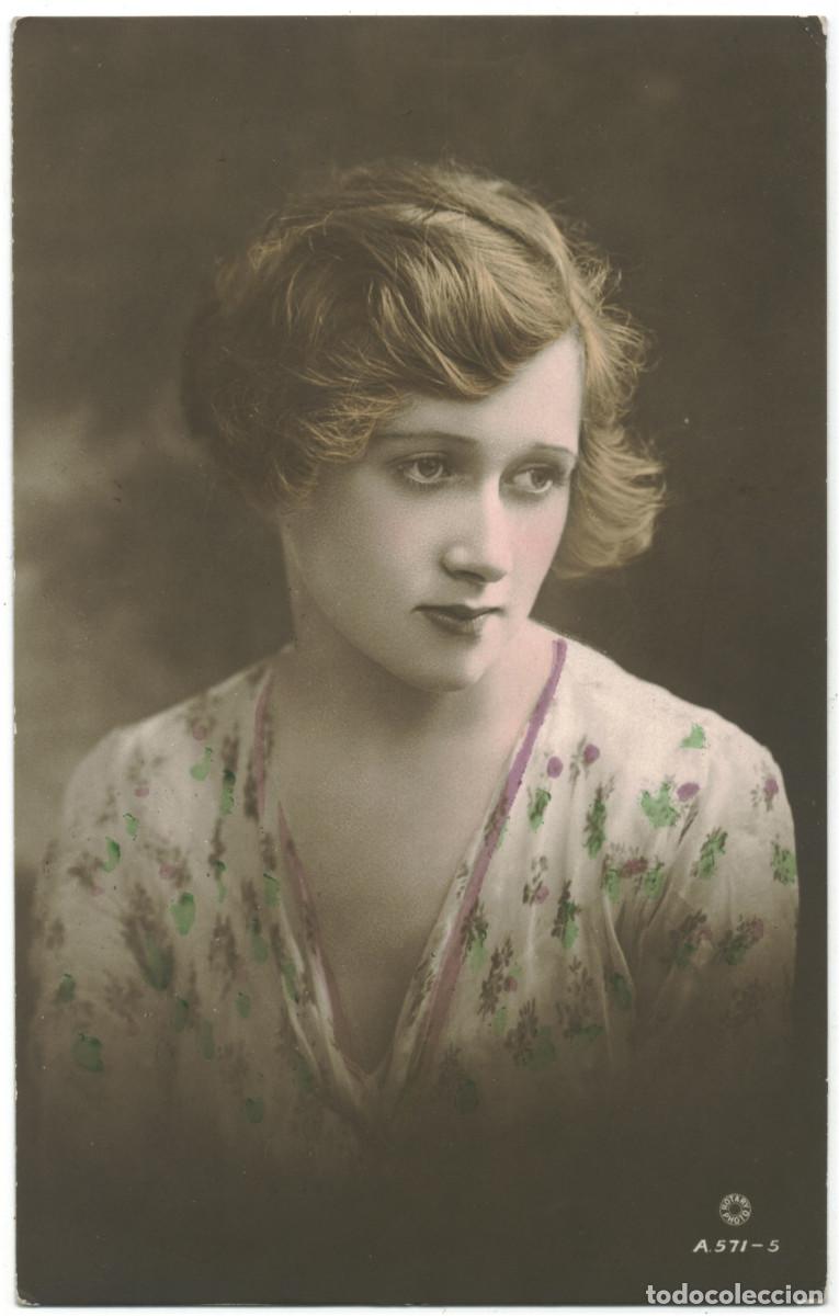 Postales: VINCENT, Kathleen_Rotary. A 571-5 Hand painted real photograph of a British Beauty