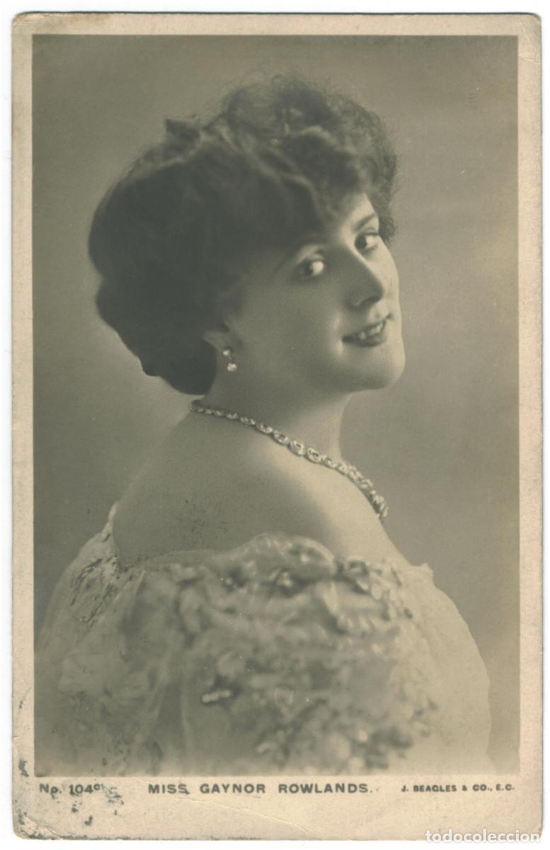 Postales: Serie 2 Postales Actriz ROWLANDS, Gaynor_Beagles. 104 A, C