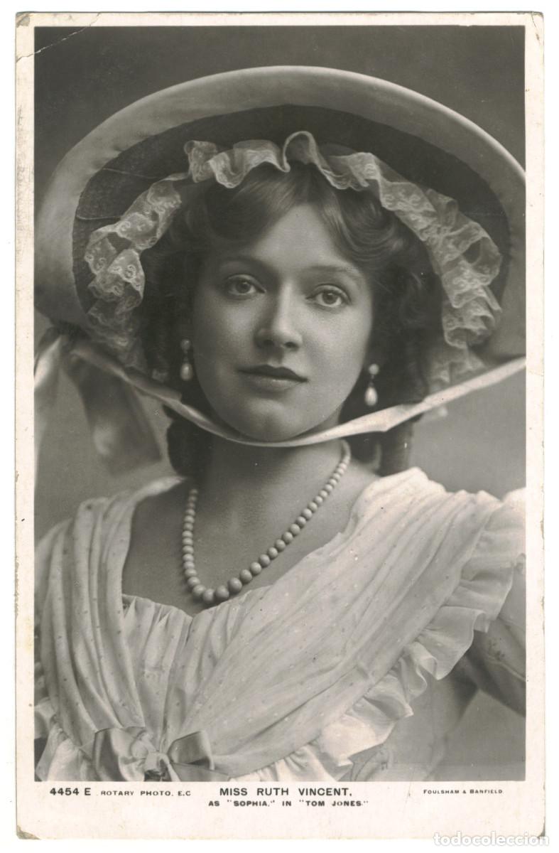 Postales: Actriz VINCENT, Ruth_Rotary. 4454 E. As Sophia in Tom Jones. Photo Foulsham & Banfield