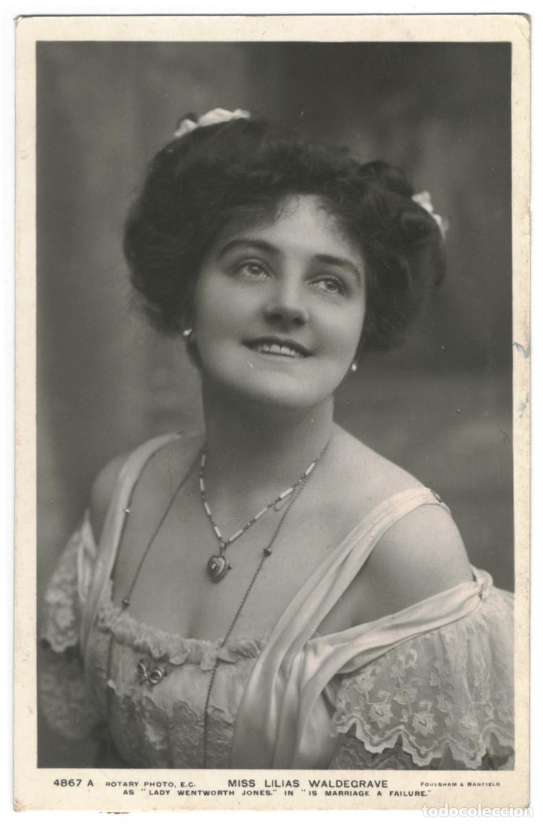 Postales: Actriz WALDEGRAVE, Lilias_Rotary. 4867 A. As Lady Wentworth Jones in Is Marriage a Failure. Photo Fo