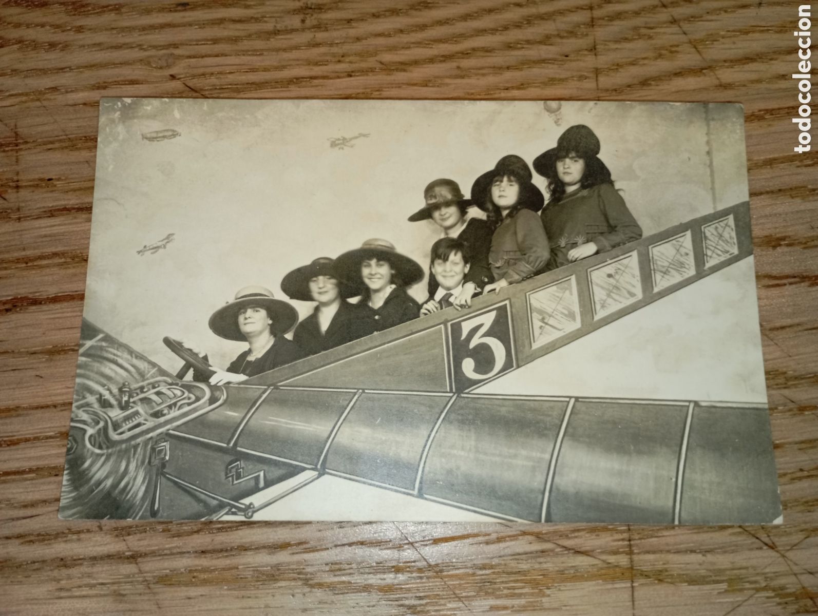 Postales: J&Oacute;VENES EN UN AEROPLANO DE ESTUDIO FOTOGR&Aacute;FICO - POSTAL FOTOGR&Aacute;FICA