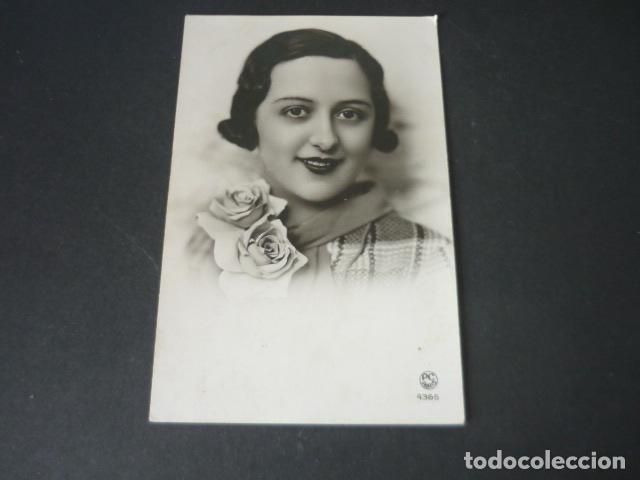 Postales: MUJER ELEGANTE POSTAL