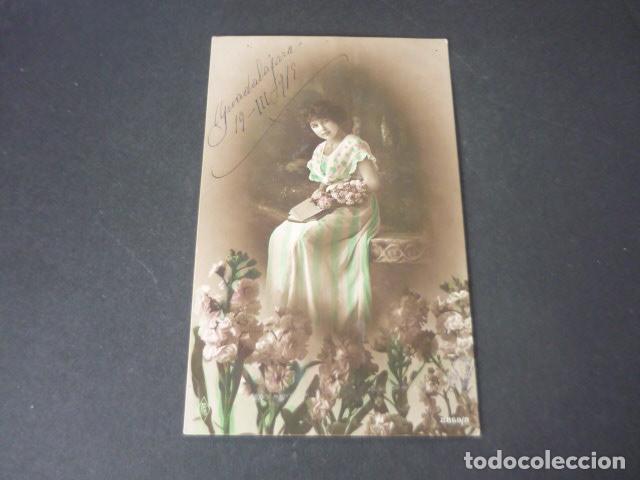 Postais: MUJER ELEGANTE POSTAL