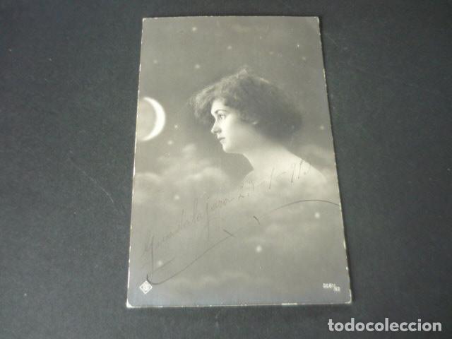 Postales: MUJER ELEGANTE POSTAL - Foto 1