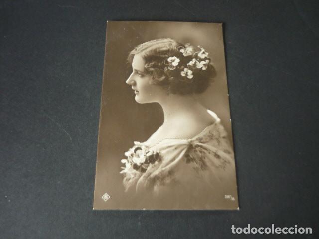 Postales: MUJER ELEGANTE POSTAL