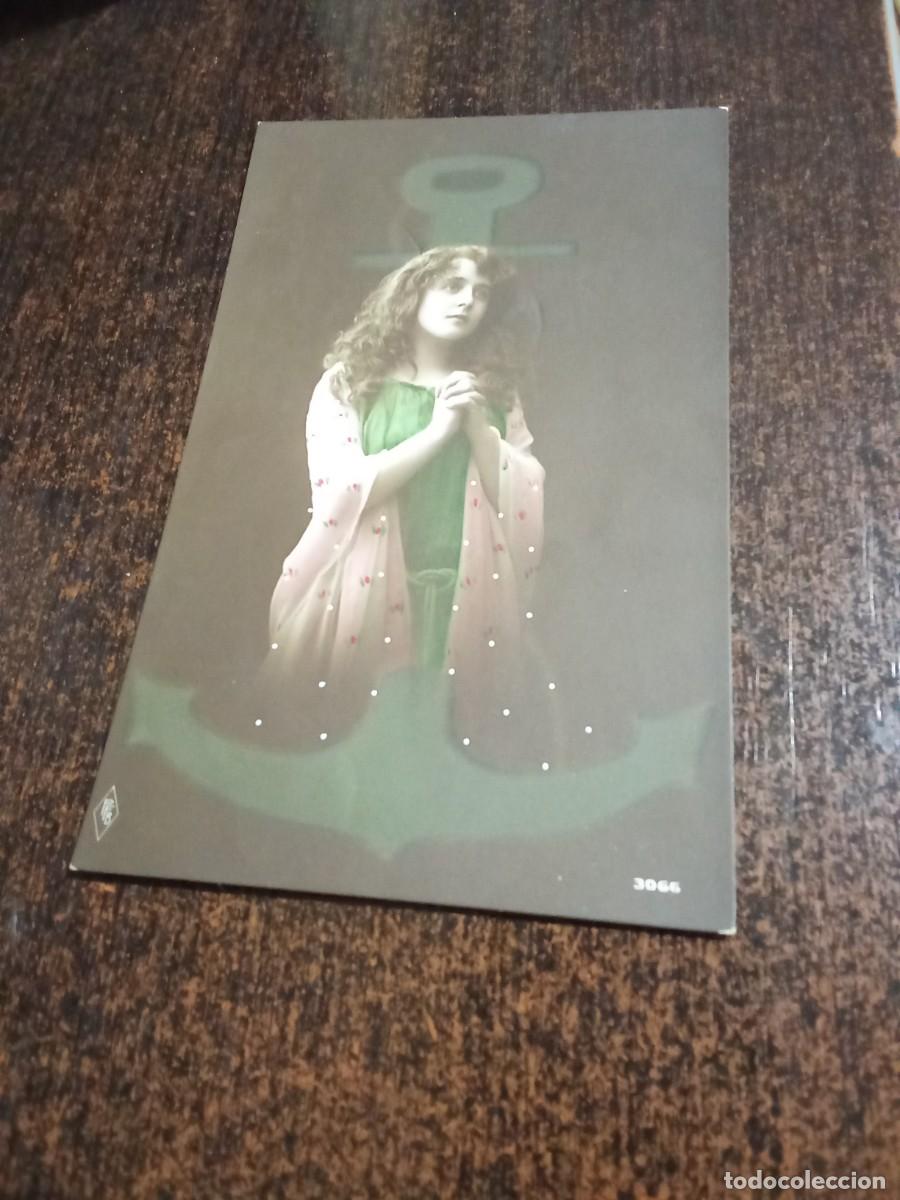 Postales: Postal PFB.Mujer rezando.